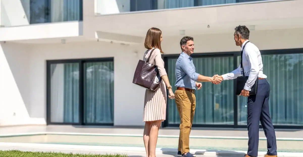 Top 5 ways to find a trustworthy agent